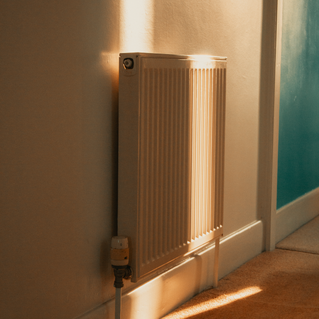 Central heating aboard M.Y. Dreamworld