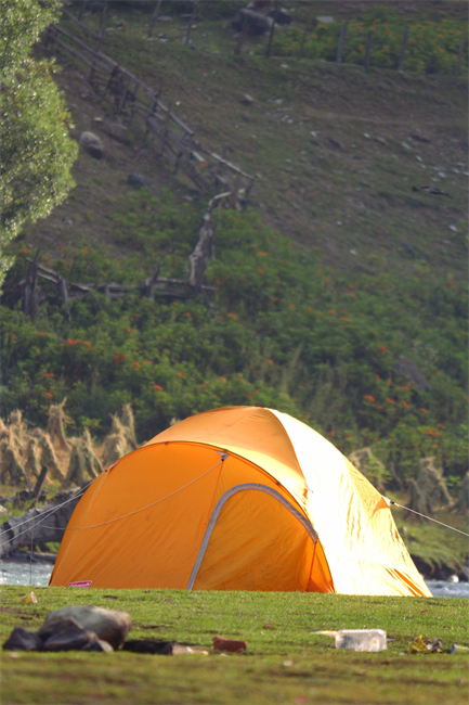 Compact dome tent